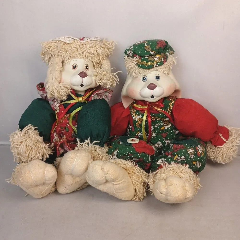 House Of Lloyd Christmas Around the World Hip and Hop Porcelain Bunny Set W/Box